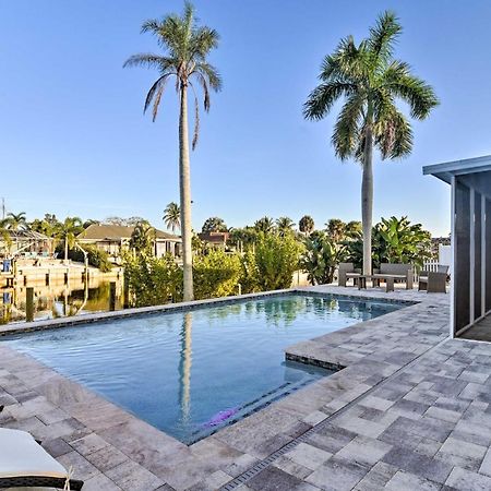 Canalfront Caribbean Retreat With Pool And Boat Dock Bradenton Exterior photo